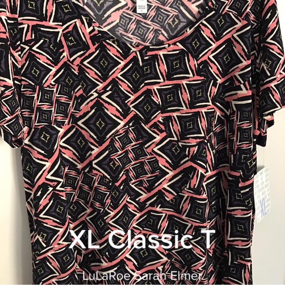 2/$20 LuLaRoe XL Classic T NWT